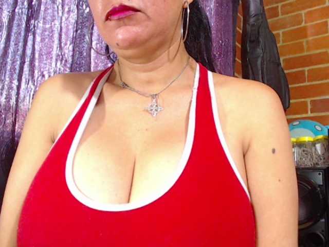 AlexandrinaFenix webcam bongacams model stream image