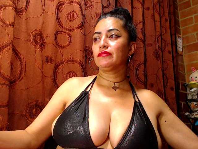AlexandrinaFenix's BongaCams show and profile