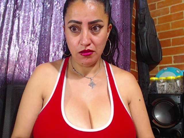 AlexandrinaFenix webcam bongacams model stream image