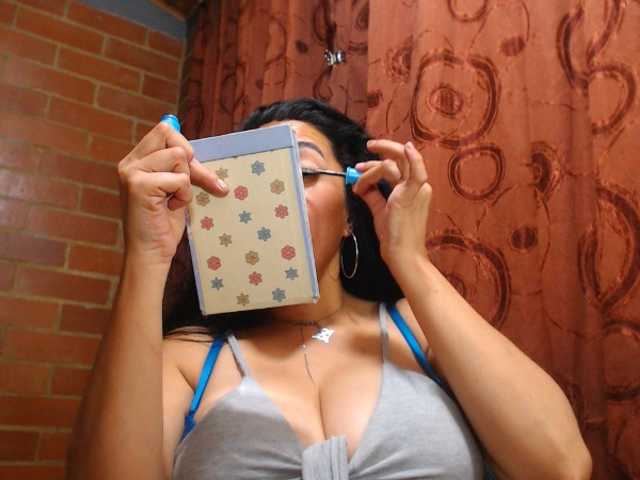 AlexandrinaFenix's BongaCams show and profile