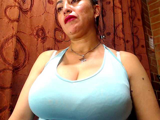 AlexandrinaFenix's BongaCams show and profile