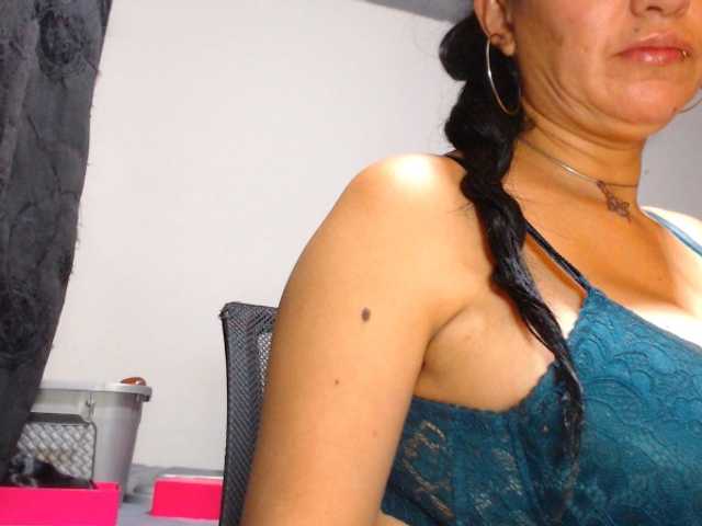 AlexandrinaFenix's BongaCams show and profile