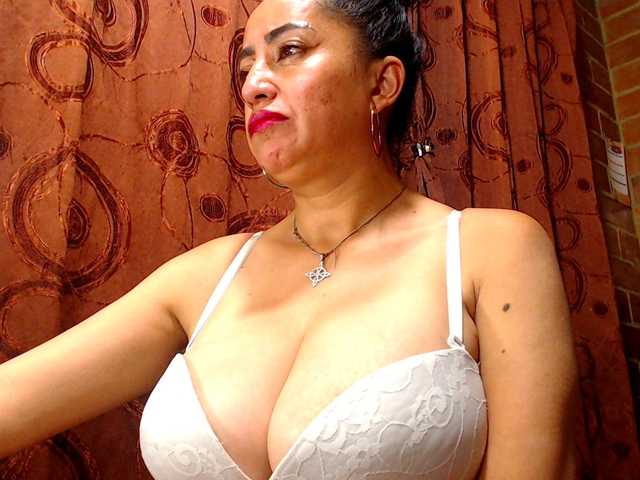 AlexandrinaFenix's BongaCams show and profile