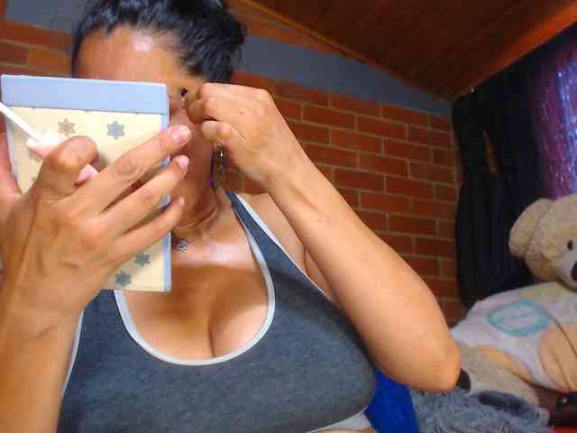AlexandrinaFenix webcam