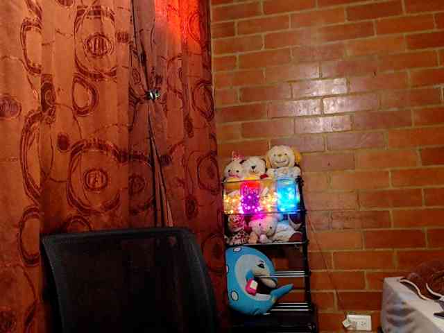 AlexandrinaFenix webcam