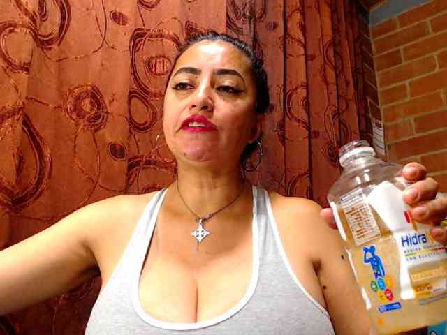 AlexandrinaFenix webcam