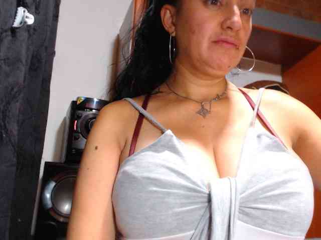 AlexandrinaFenix webcam