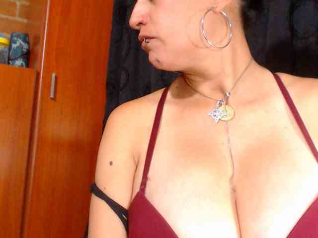 AlexandrinaFenix webcam