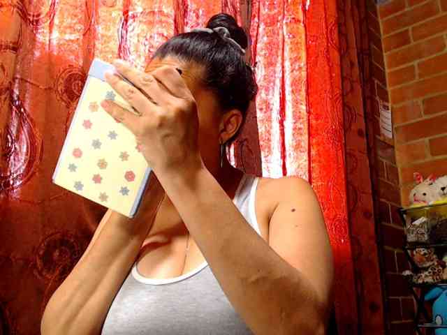 AlexandrinaFenix webcam