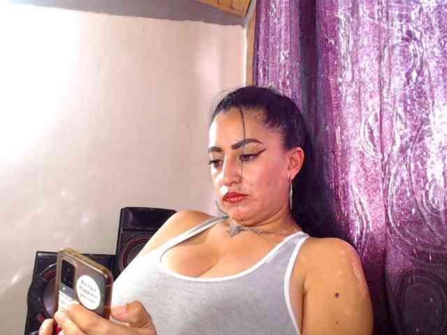 AlexandrinaFenix webcam