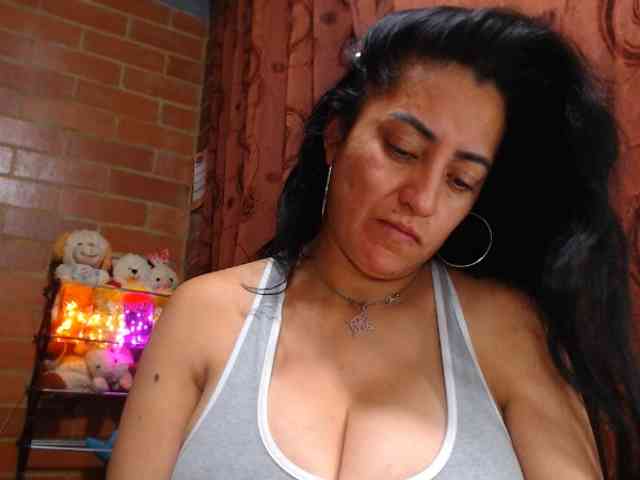 AlexandrinaFenix Live Webcam on BongaCams