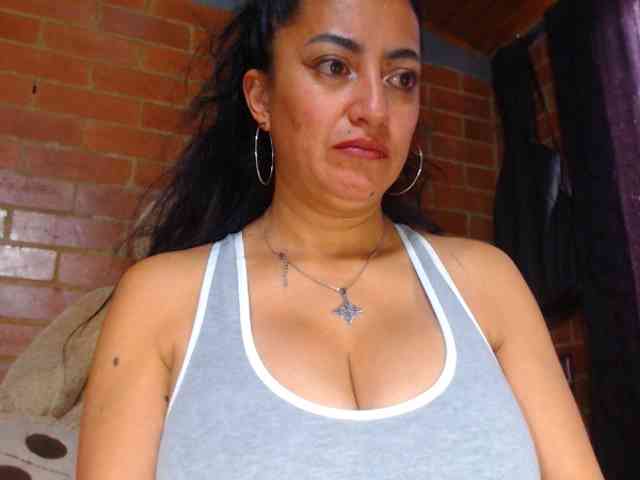 AlexandrinaFenix AlexandrinaFenix
