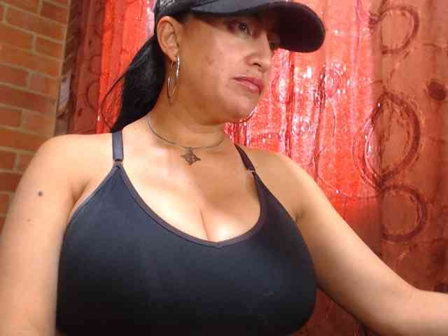 AlexandrinaFenix webcam