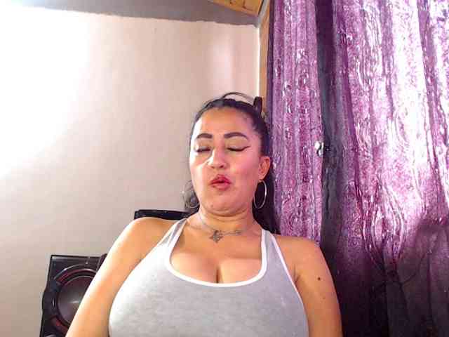 AlexandrinaFenix webcam
