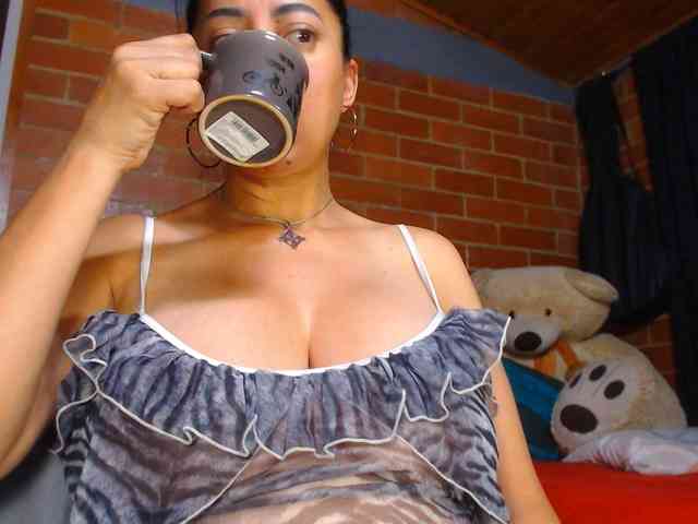AlexandrinaFenix webcam