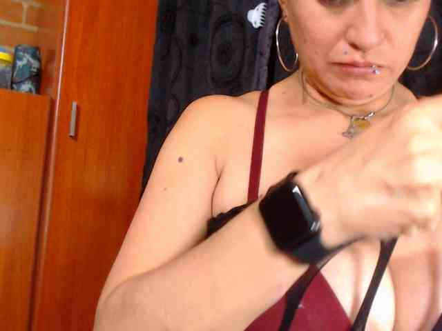 AlexandrinaFenix webcam