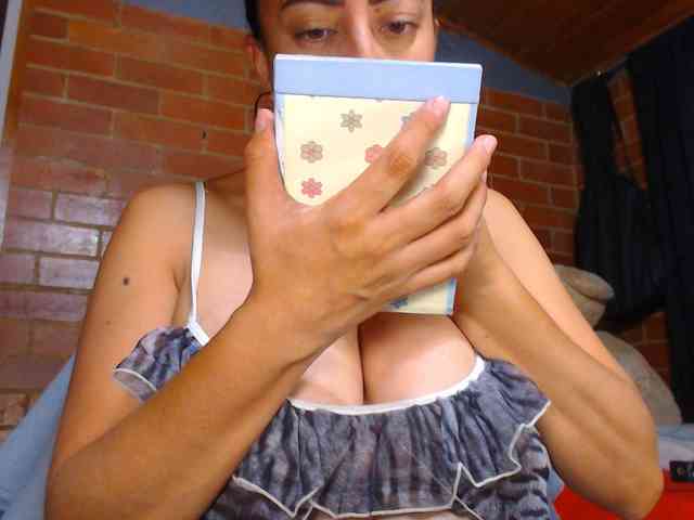AlexandrinaFenix webcam