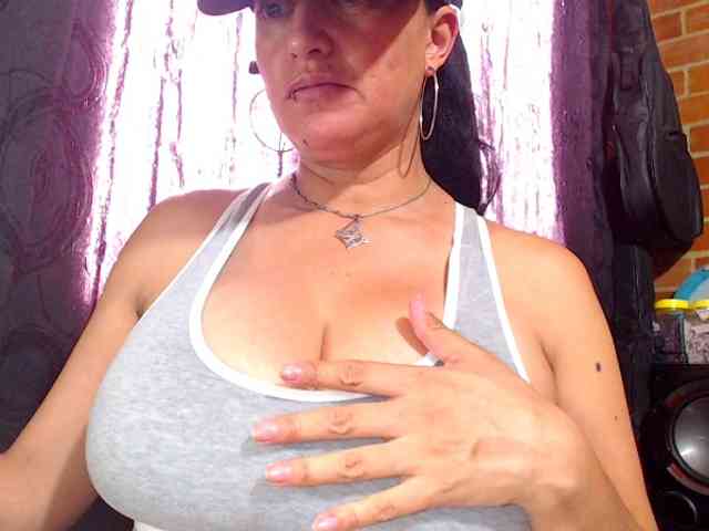 AlexandrinaFenix webcam