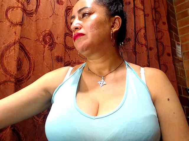 AlexandrinaFenix AlexandrinaFenix