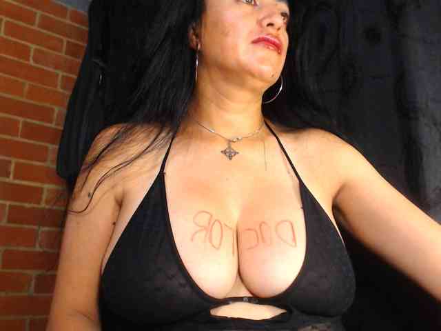 AlexandrinaFenix's webcam live show