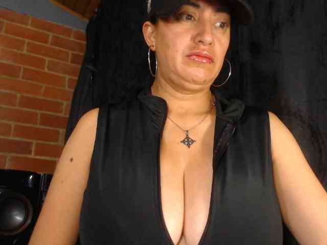 AlexandrinaFenix webcam