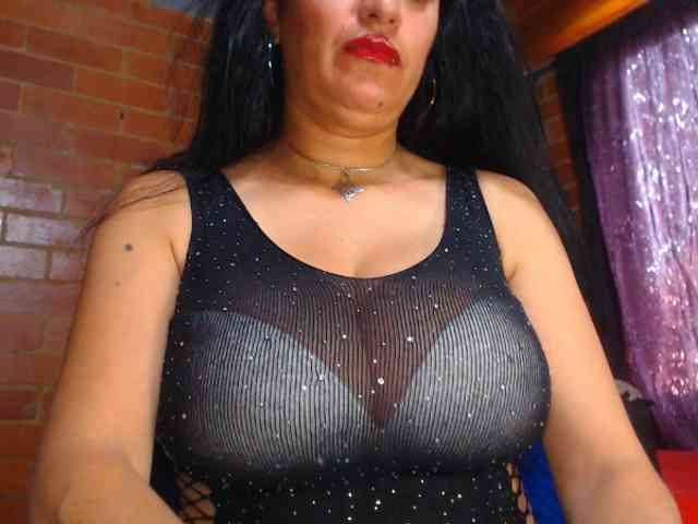 AlexandrinaFenix Live Webcam on BongaCams
