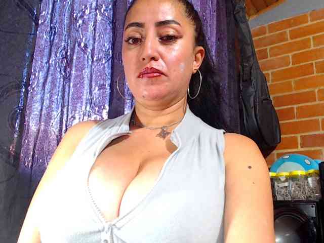 AlexandrinaFenix AlexandrinaFenix