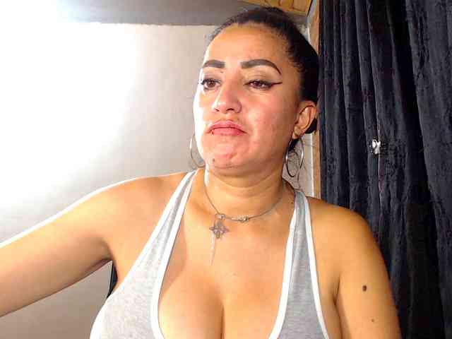 AlexandrinaFenix webcam