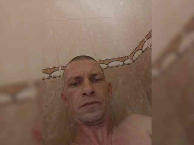 Falos39 Live Webcam on BongaCams