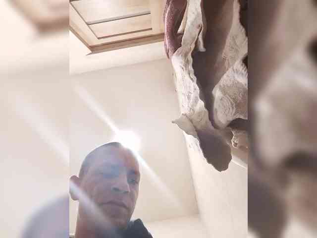 Falos39 Live Webcam on BongaCams