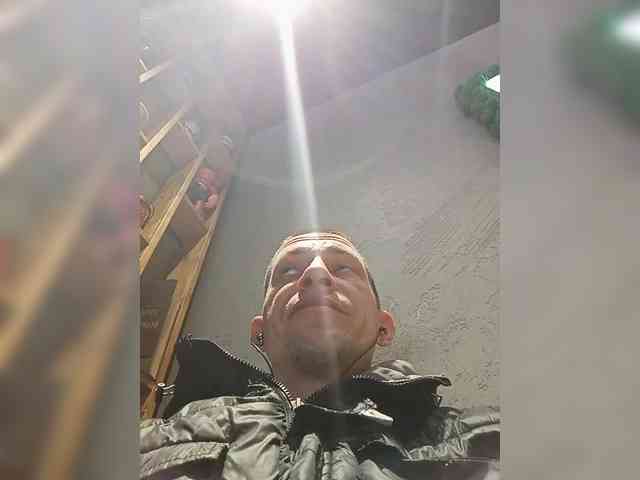 Falos39 Live Webcam on BongaCams