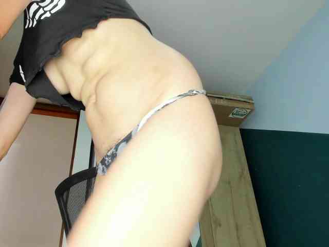 Danny-skinny webcam