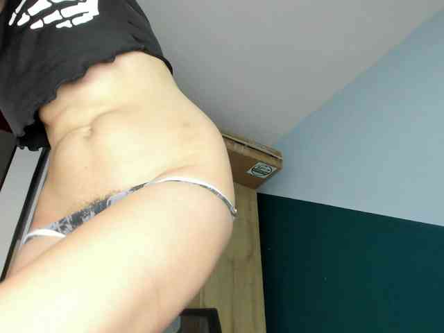 Danny-skinny webcam