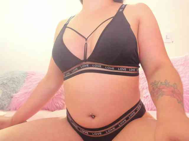 prettyts4u Live Webcam on BongaCams