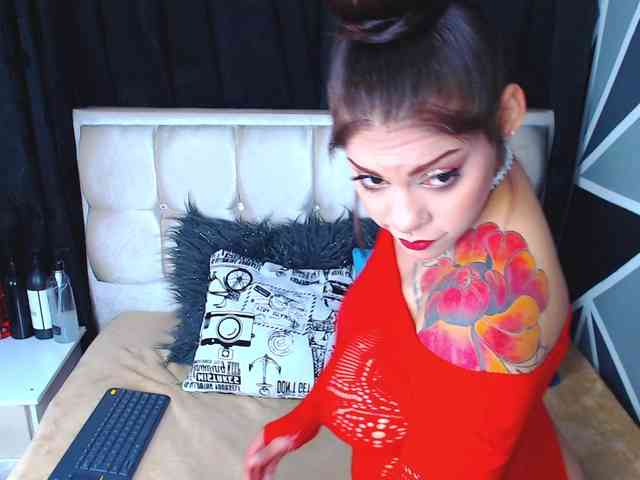 BlueGirl99 webcam