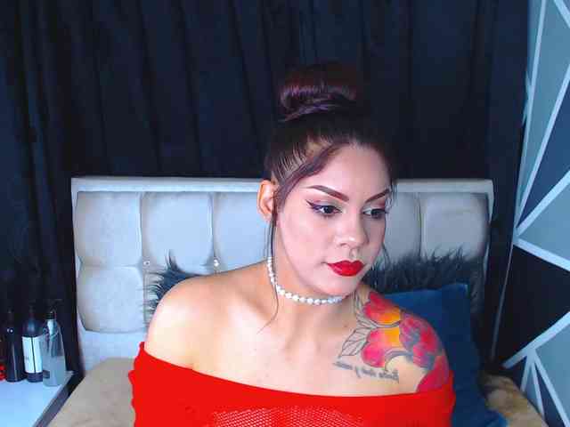 BlueGirl99 webcam