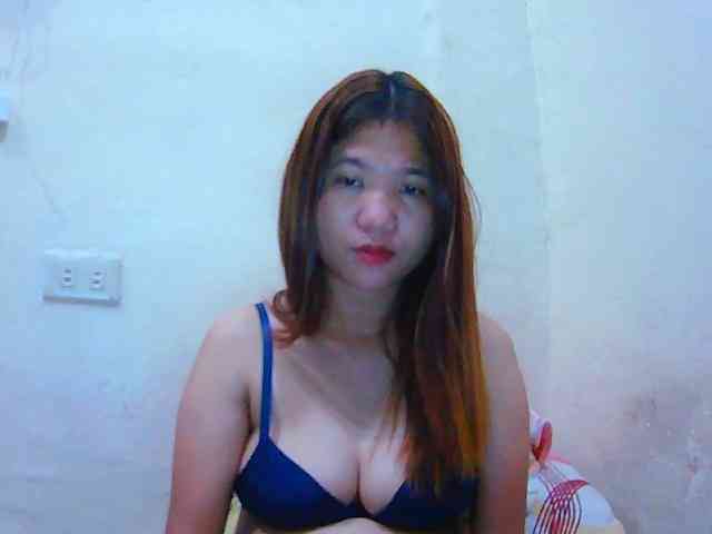 yummyflirtpussy webcam