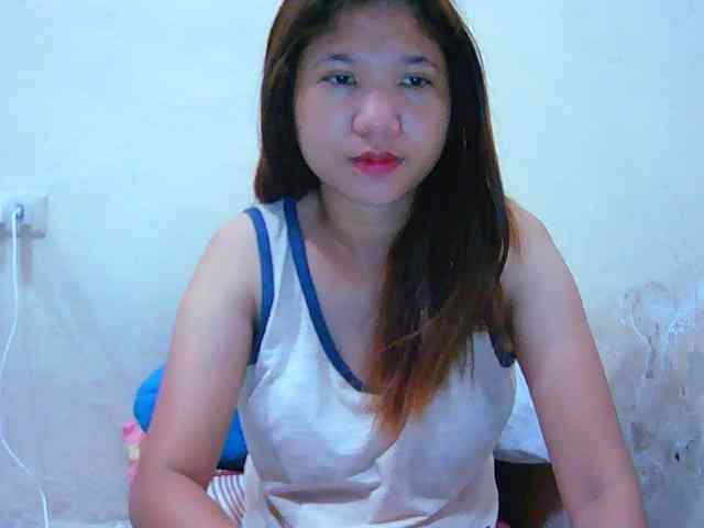 yummyflirtpussy webcam