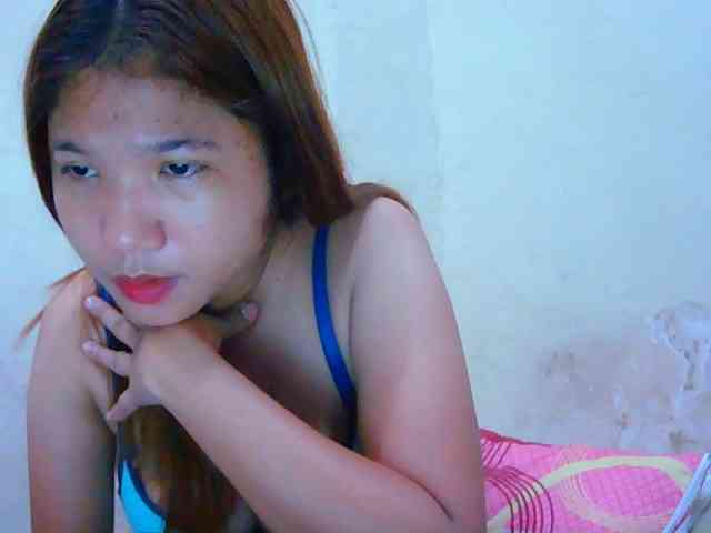 yummyflirtpussy webcam