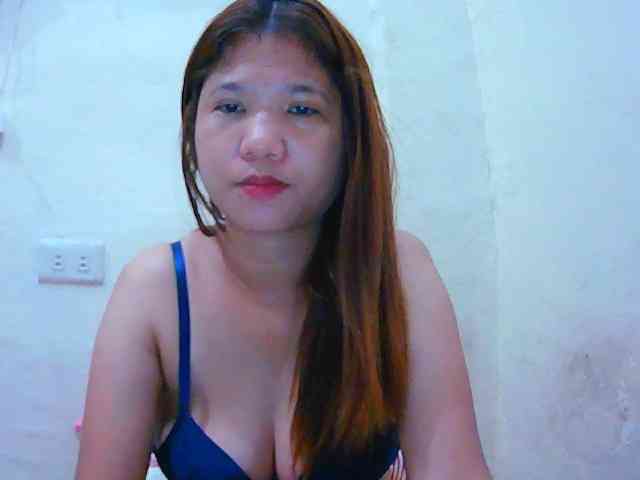 yummyflirtpussy webcam