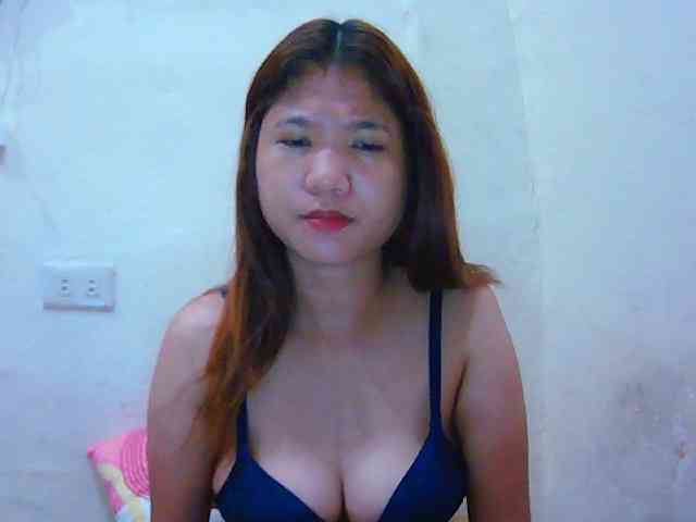 yummyflirtpussy webcam