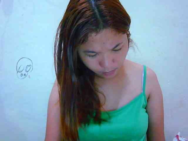 yummyflirtpussy webcam