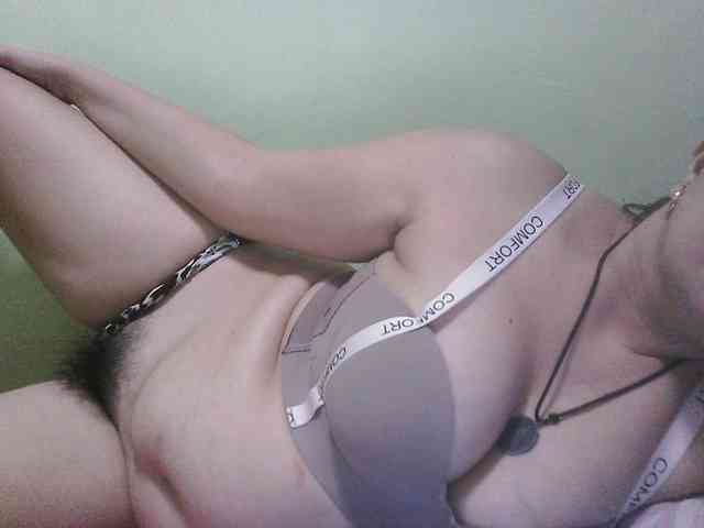 paradisehairy webcam