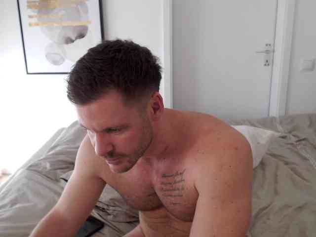 sexyandmarried sexyandmarried