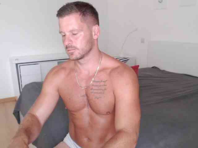 sexyandmarried sexyandmarried