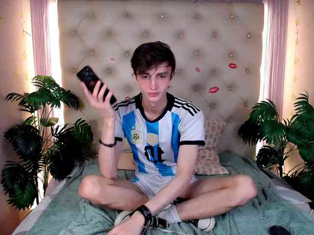 John-Mellow John-Mellow