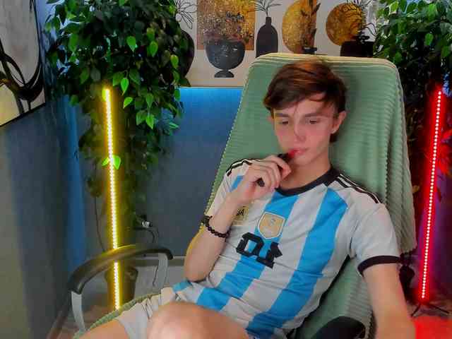 John-Mellow John-Mellow