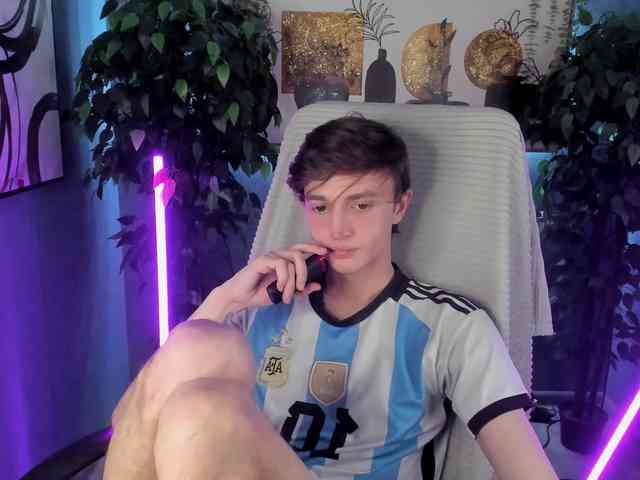 John-Mellow John-Mellow