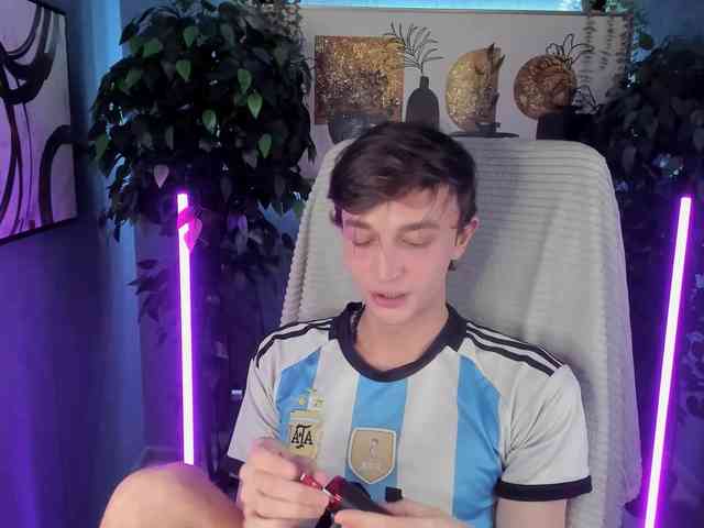 John-Mellow John-Mellow