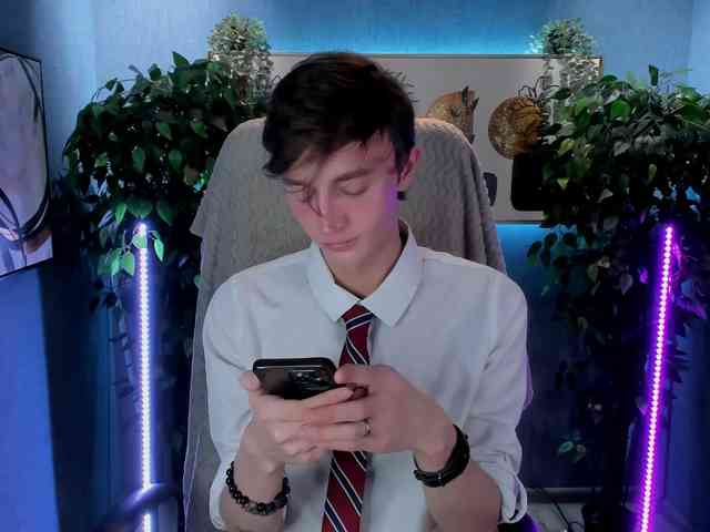 John-Mellow John-Mellow